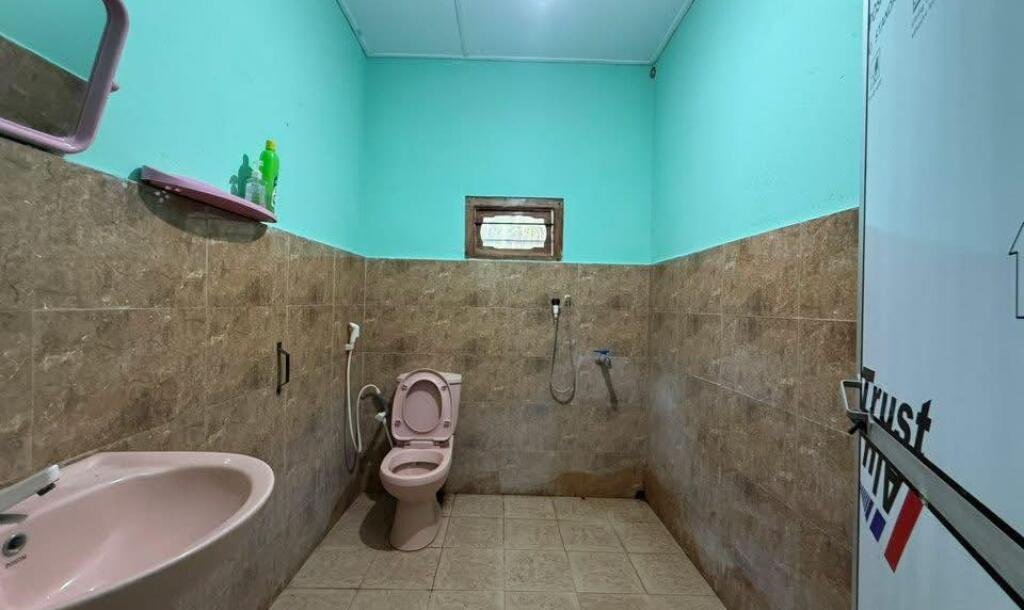 urumpirai ஊரெழுவில் 3 பரப்பு காணியில் அமைந்த வீடு 🏡விற்பனைக்கு-12
