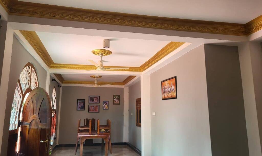 பண்டத்தரிப்பு  பத்திமா வீதியில் சுற்று மதிலுடன் கூடிய 3.75பரப்பு காணியில் அமைந்துள்ள மாடி வீடு விற்பனைக்கு-3