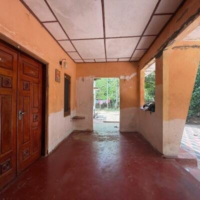 அச்சுவேலி Town இல் 4.5 பரப்பு காணி வீடு விற்பனைக்கு