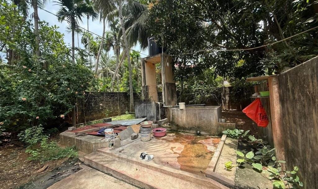 அச்சுவேலி Town இல் 4.5 பரப்பு காணி வீடு விற்பனைக்கு-8