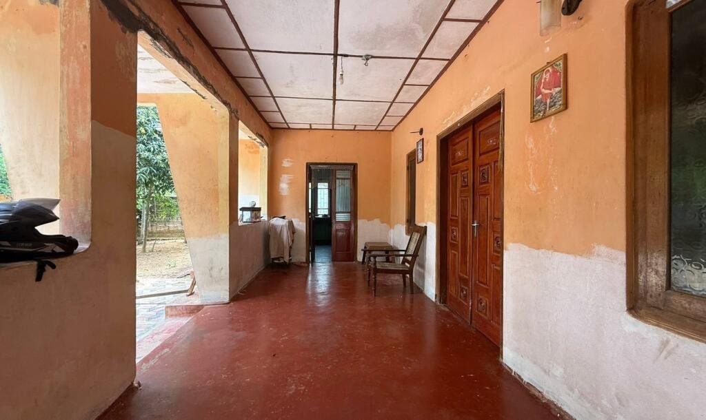 அச்சுவேலி Town இல் 4.5 பரப்பு காணி வீடு விற்பனைக்கு-5