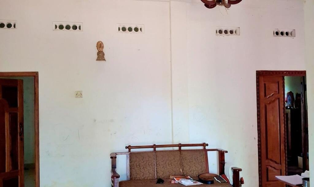 ஊரெழு பகுதியில் 2.1/2 பரப்பு மாடி வீடு விற்பனைக்கு உள்ளது-2