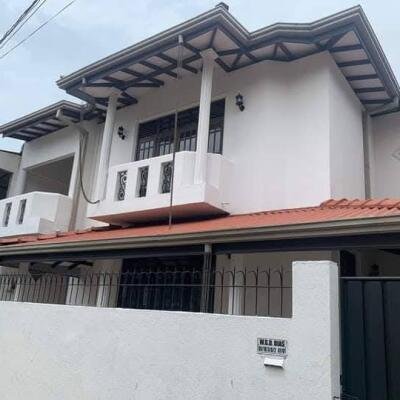 House for sale in Moratuwa-1
