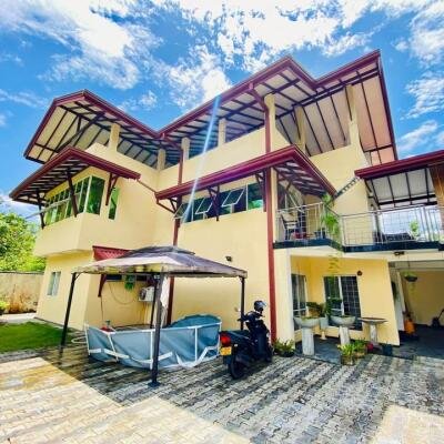 3 Storey Luxury House for Sale in Moragahahena-1