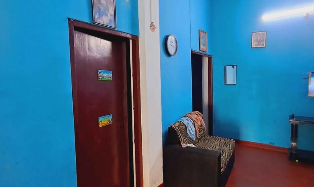2story House for sale in aliwatha mattakuliya colombo 15-6