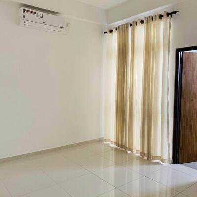 03 Rooms Unfurnished Apartment for Sale in Ethul Kotte Alakeshwara Road-3