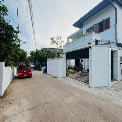 House for Sale - Pepiliyana-1