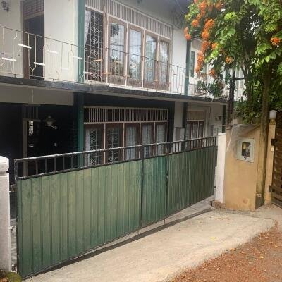 LAND WITH OLD HOUSE FOR SALE IN NUGEGODA(kohuwala)