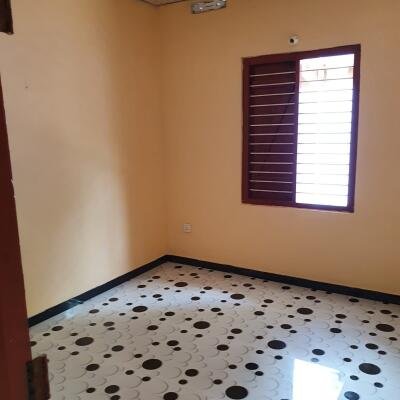 Vavunia #Dhonikal area 4 spreading sturdy house with round wall for sale.-1