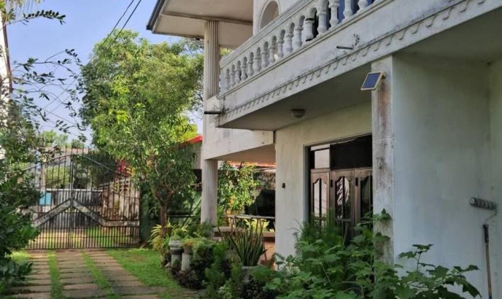 Two Story House-7