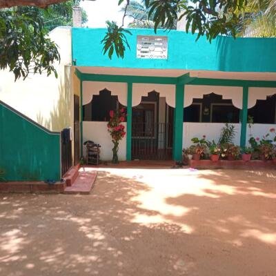 Vavuniya Dhonikal area with round wall 3.3 Spacious Firm House for Sale.-1