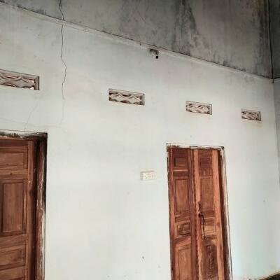 யாழ்ப்பாணம் குப்பிளானில் 4 ½ பரப்பு காணியுடன் வீடு விற்பனைக்கு