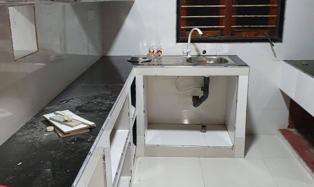 Vavunia #Dhonikal area 4 spreading sturdy house with round wall for sale.-9