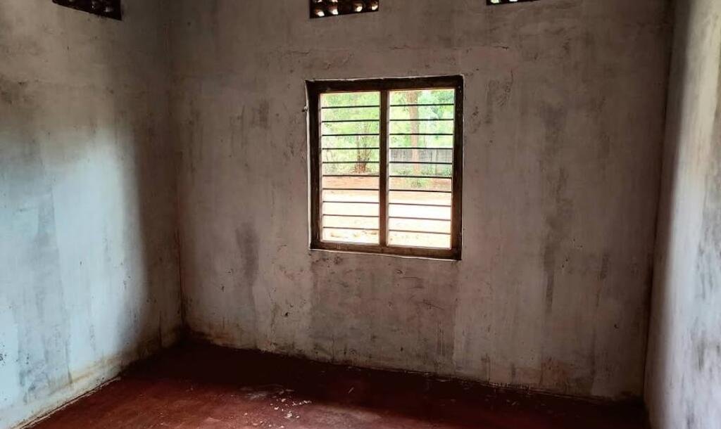 யாழ்ப்பாணம் குப்பிளானில் 4 ½ பரப்பு காணியுடன் வீடு விற்பனைக்கு-3
