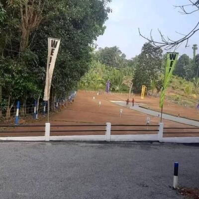 5 valuable plots near Kadawatha Wabada road for sale immediately.