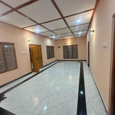 கோண்டாவில் சந்திக்க அருகாமையில் உள்ள 2 பரப்பு காணி வீடு