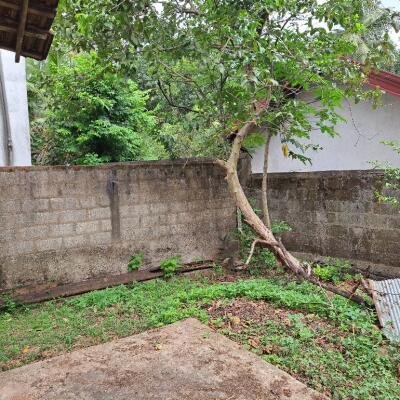10 perches house for sale in Ganegoda area near 500 meters to Mirigama tree junction.-4