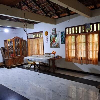 10 perches house for sale in Ganegoda area near 500 meters to Mirigama tree junction.-5