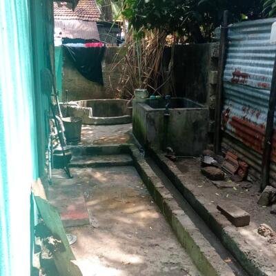 1 lobby house with 3 sides round wall for sale near #Jaffna #Navandurai.-7