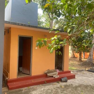 8 Spacious Farmer House with Round Wall for Sale along Neriyakulam Main Road-12