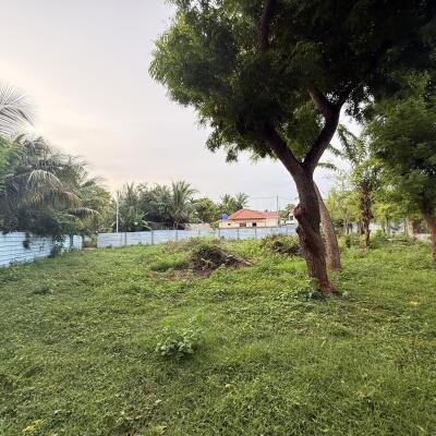 உரும்பிராய் வீதியில் வீட்டுடன் காணி விற்பனைக்கு
