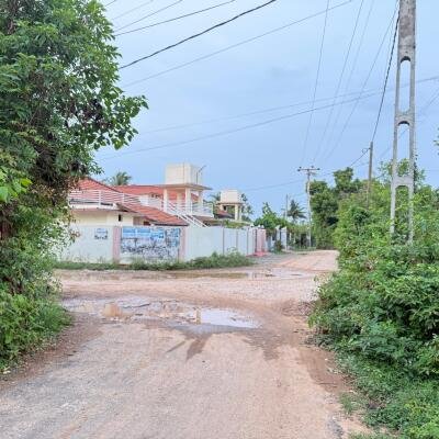 உரும்பிராய் வீதியில் வீட்டுடன் காணி விற்பனைக்கு